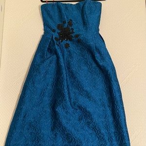 Monique Lhullier gown size 6